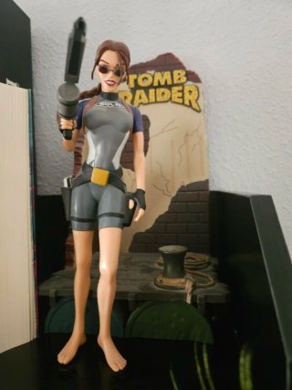 Figura Lara Croft Tomb Raider