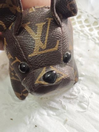 Louis Vuitton Oso Llavero Dorado