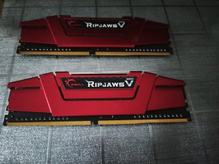 RAM 16 GB DDR4 G.Skill Ripjaws V Roja