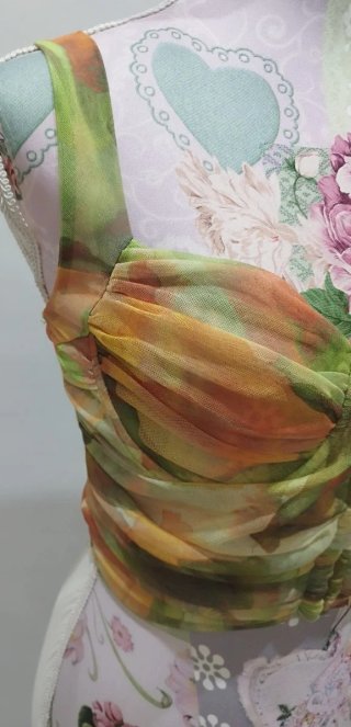 Top / Bustier / Corsé drapeado Zara.