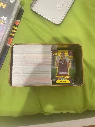 Album LaLiga Adrenalyn 2025-26 75% completo + Caja