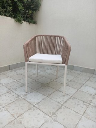 Conjunto de mesa y sillas de jardín.