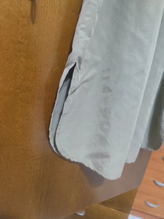 Mono verde militar con bolsillos