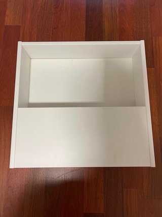 Mueble bajo cama blanco