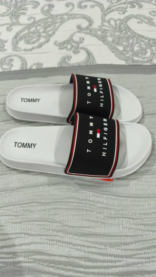 Chanclas Tommy Hilfiger Blancas y Negras