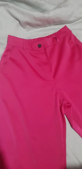 Calças rosa novas