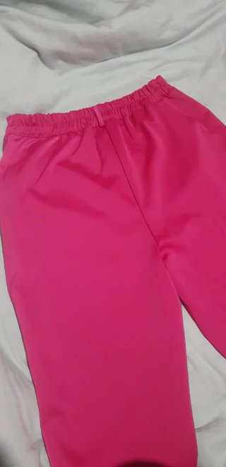 Calças rosa novas