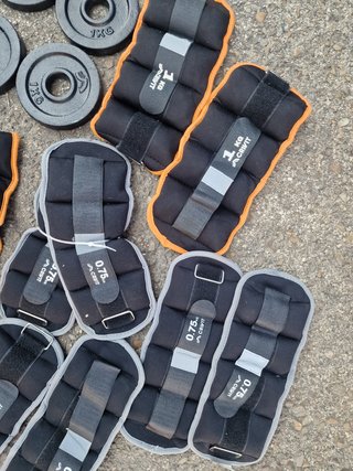Set Tobilleras 1kg y 0.75kg + Discos