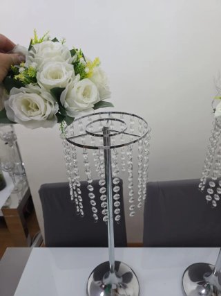 Candelabro porta flores plata y blanco