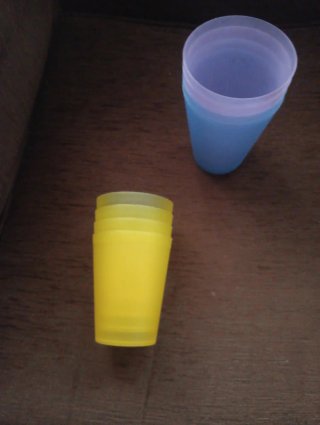 8 Vasos Plástico Colores Picnic