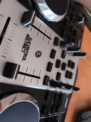 Mesa de mezclas Hercules DJControl Instinct S