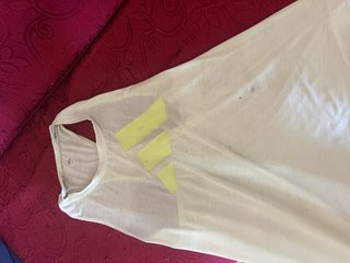 Canottiera Adidas Gialla  da smacchiare