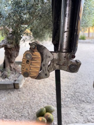 Horquillas Invertidas Paioli con Pinza de Freno