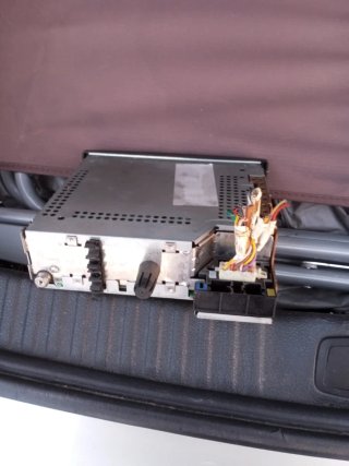Radio Coche Renault  con codigo