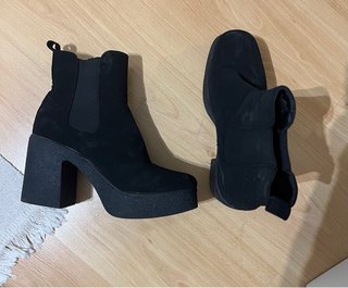 Botas de invierno negras con tacón