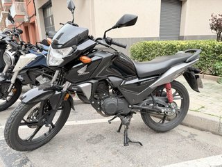 Honda CB125F 2024 Negra