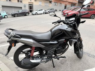 Honda CB125F 2024 Negra