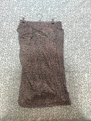 Falda leopardo con fruncido