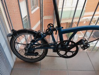 Bicicleta Brompton plegable azul C-line 12v