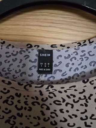 Vestido estampado animal print
