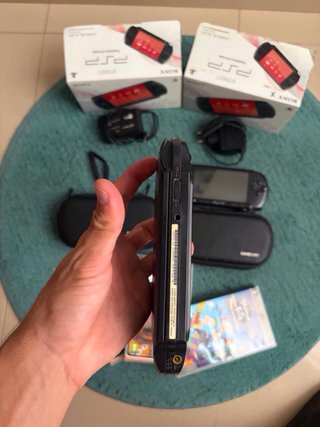 Sony PSP Street Nera + 3 Giochi + Accessori