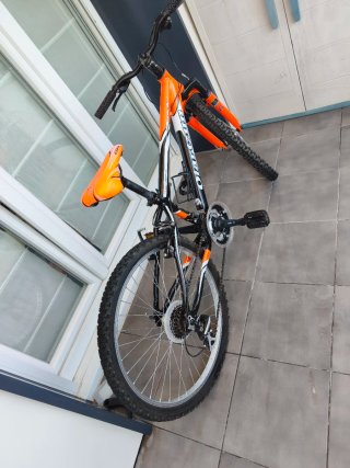 Bicicleta de Montaña Naranja