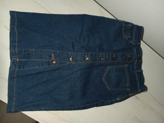 Falda vaquera midi Stradivarius
