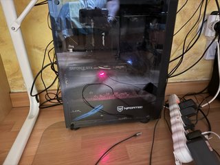 Ordenador gaming  amd 7 5700x + 32 ram o piezas