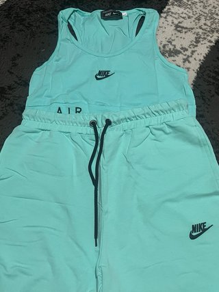 Conjunto Top y Pantalón Corto Talla L