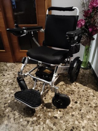 Silla de ruedas eléctrica