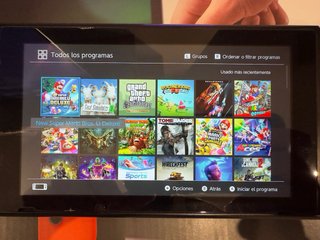 NINTENDO SWITCH V1 + MUCHOS ACCESORIOS.