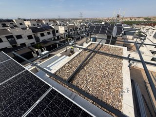 Pérgola metálica para paneles solares