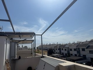 Pérgola metálica para paneles solares