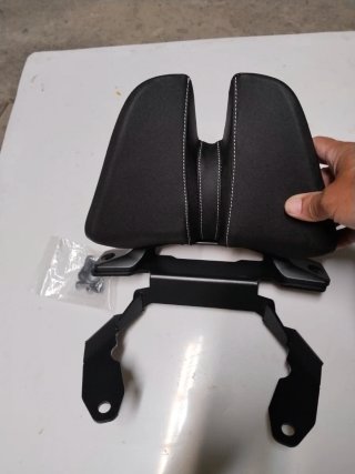 Respaldo Zontes 368 Negro