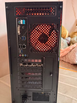 PC Gaming Ryzen 5 5600 + RX 7600