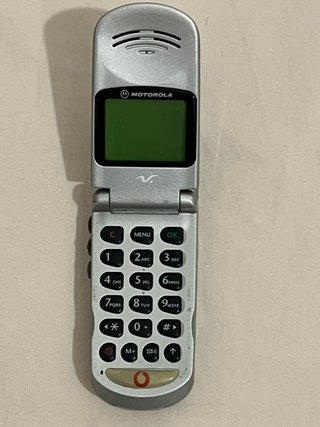 Motorola V50 Vintage Plata