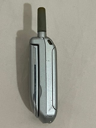 Motorola V50 Vintage Plata