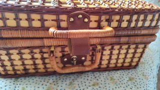 Cesta de picnic de mimbre y bambú