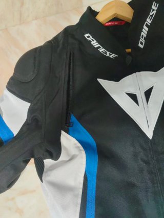 Chaqueta Dainese Negra y Azul Talla 52