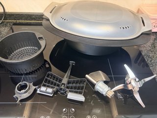 Cecotec Mambo 8090