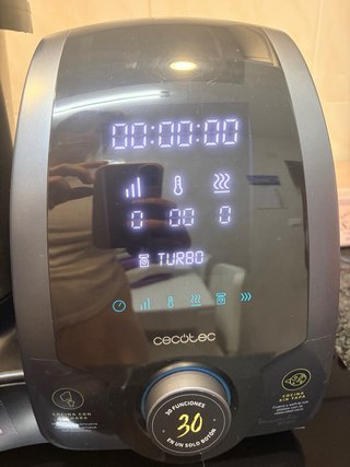 Cecotec Mambo 8090