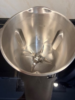 Cecotec Mambo 8090
