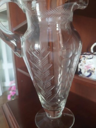Jarra y 6 vasos antiguos