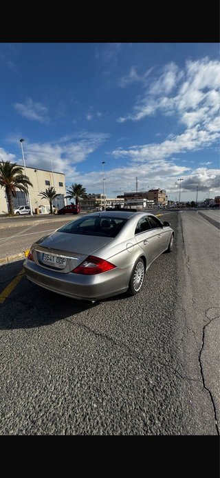 Mercedes-Benz CLS 500