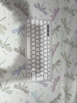 iPad 9ª Gen + Apple Pencil + teclado logitech