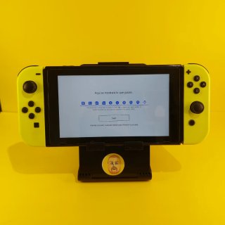 Pareja Joy-Con amarillos Nintendo Switch en caja