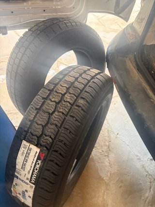 Neumáticos Yokohama 165/65 R15 79T