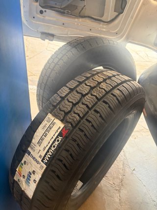 Neumáticos Yokohama 165/65 R15 79T