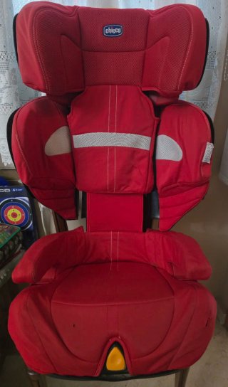 Silla de coche infantil Chicco roja