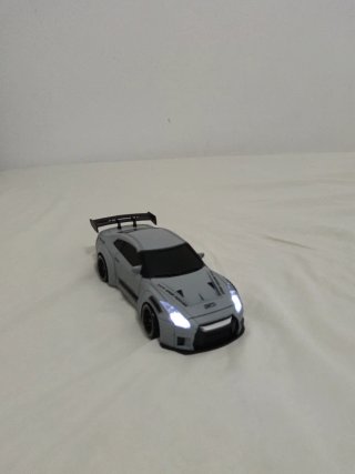 Coche RC Nissan GTR R35 + Mando